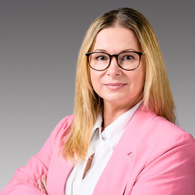 professionelle bewerbungsfotos, bewerbung frau hintergrund neutral brille balzer pink businessfoto, rheinbach, meckenheim, euskirchen